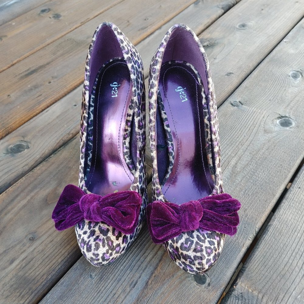 ATTRACTIVE Leopard Print High Heels with Bow Size 7 g21